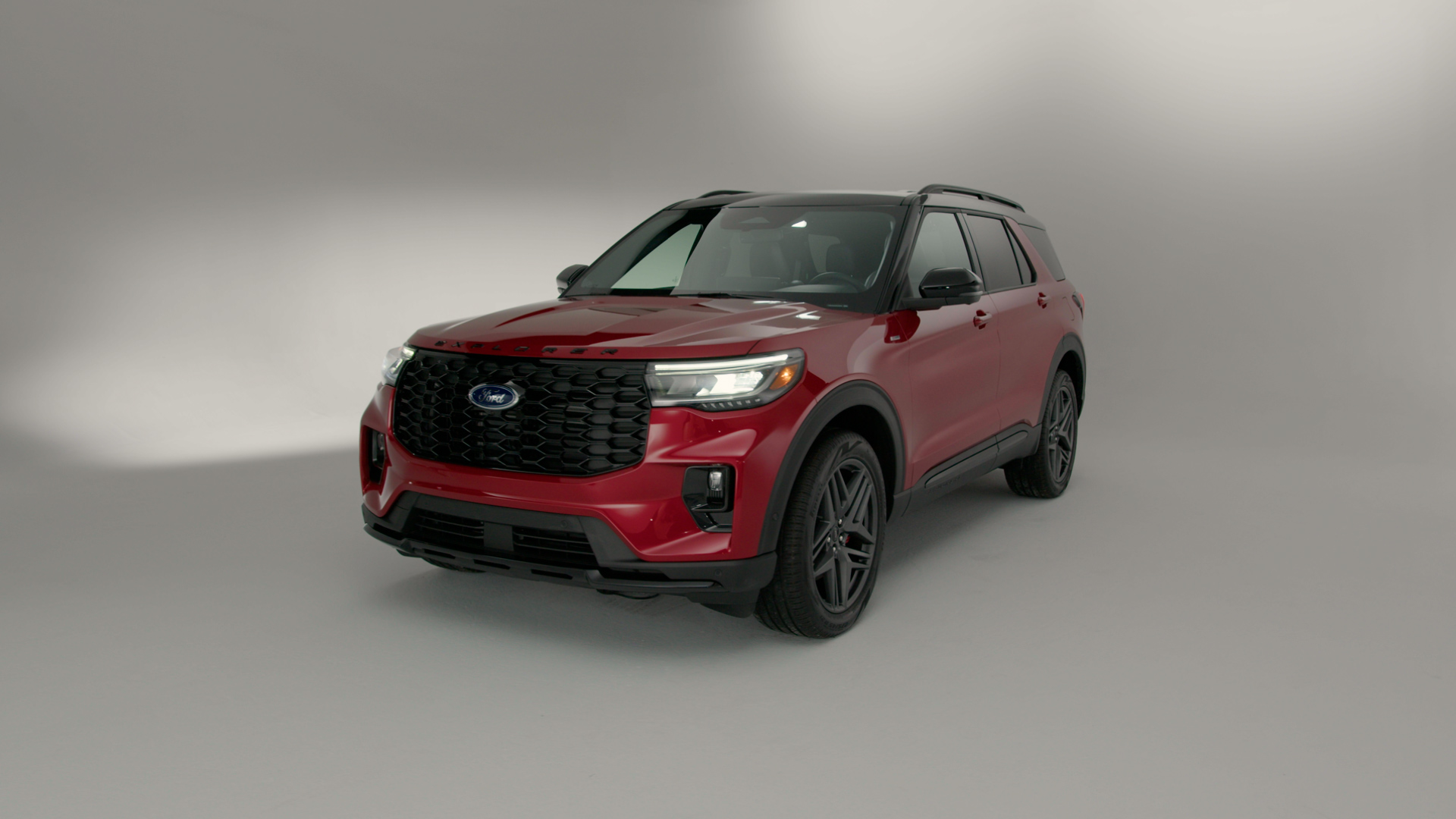 Introducing the 2025 Ford Explorer! Watch along as MotorTrend editor Frank Markus dives in to what's new with this mid-cycle refresh.